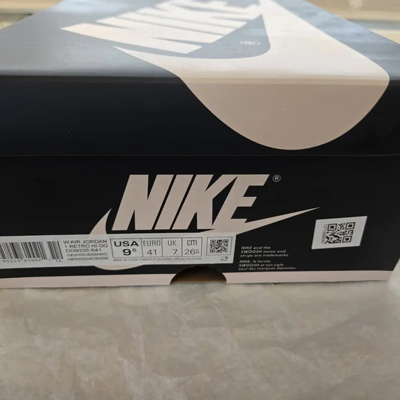 Nike Air Jordan 1 Retro High OG Atmosphere Bubblegum Size 9.5 Like NEW - Picture 4 of 9